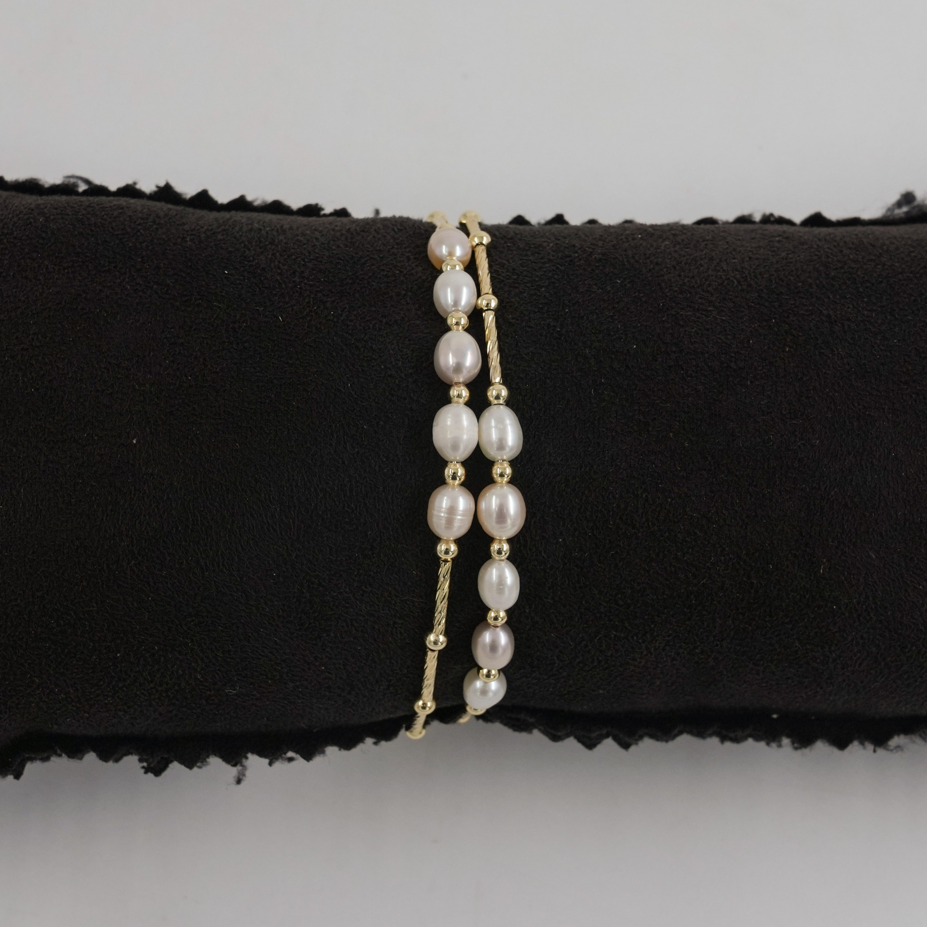 Gold Polished 2 Layered Pearl Bracelet Shaded